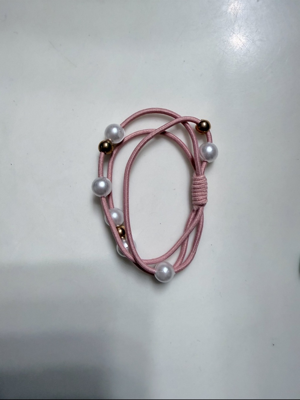 Source Unknown Pink Pearl and Gold Accent Elastic Bracelet